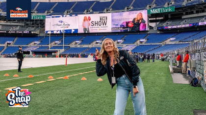 Colleen Wolfe and Steve Smith are seen on the FOX Thursday Night Football  set outside U.S. Bank Stadium before an NFL football game between the  Minnesota Vikings and the Pittsburgh Steelers, Thursday