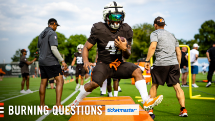 Three Questions for Browns on Saturday - Sports Illustrated