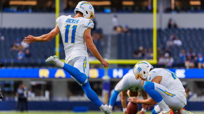 Carrie Underwood sends Chargers' Dicker in-game message