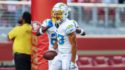 2022 NFL draft: Chargers pick DB Deane Leonard with No. 236