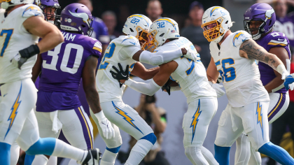 Chargers safety Alohi Gilman gets custom cleats to help the fight