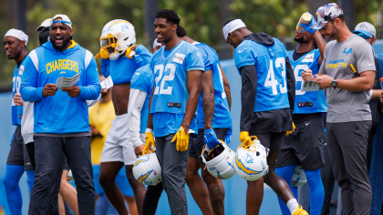 Chargers' Rashawn Slater works to improve, even on honeymoon - The