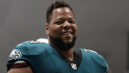 Should the Philadelphia Eagles sign Ndamukong Suh and Linval Joseph? 