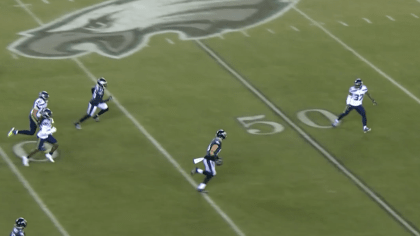 Highlight: Zach Ertz Double-Move For 36-Yard Pickup