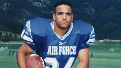 With Air Force Academy serving as 'foundation,' Jemal Singleton