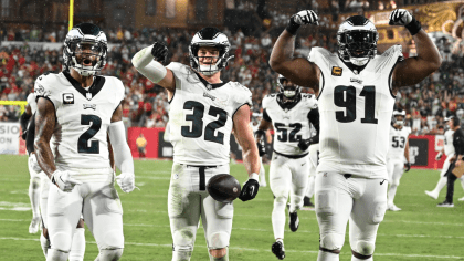 Philadelphia Eagles wide receiver Devon Allen takes the opening kickoff for  a speedy 73-yard return