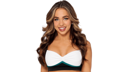 Philadelphia Eagles cheerleader auditions for American Idol