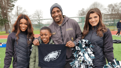 Philadelphia Eagles Cheerleaders Photos from Week 5 – Ultimate Cheerleaders