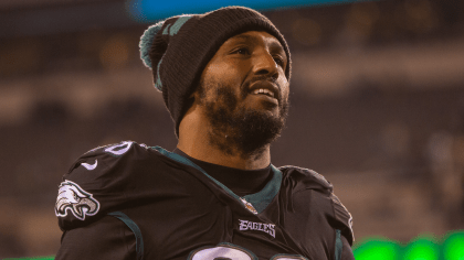 Eagles place DE Robert Quinn on IR