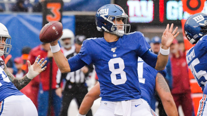 DANIEL JONES 4 TD's AS GIANTS CLINCH PLAYOFF BERTH PANINI