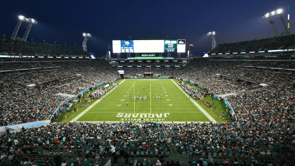 United Way of Northeast Florida and the Jacksonville Jaguars Hometown  Huddle Event