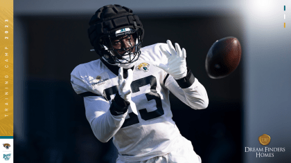 Jacksonville Jaguars linebacker Foyesade Oluokun in action during