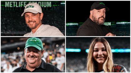 Gallery  Top Celebrity Photos From Jets vs. Lions