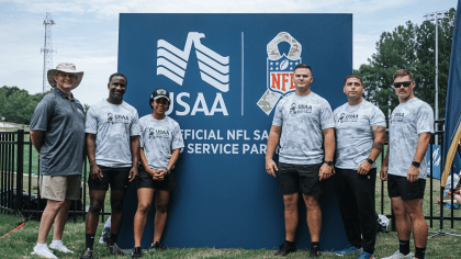 Photos: Raiders host military members for a day at Training Camp