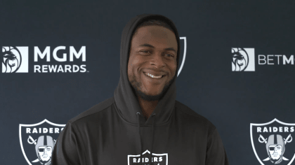 Davante Adams mic'd up during 2023 Pro Bowl Flag Football: 'Snoop hair is  long'