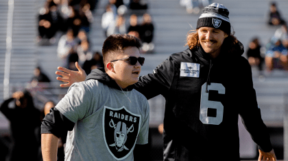 It's about giving back' for Maxx Crosby, the Raiders' Walter Payton Man of  the Year nominee