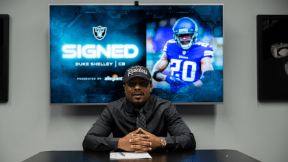 The Rams signed former Vikings' and Raiders' CB Duke Shelley to