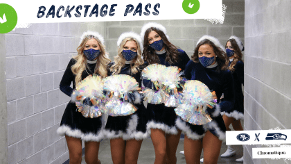 Photos: Sea Gals, 12s get festive for the Seahawks on Christmas Eve