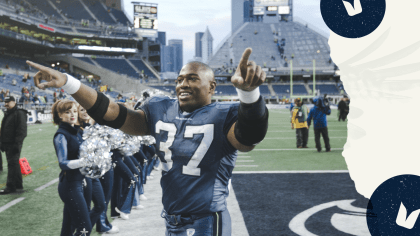 Seahawks Shaun Alexander Ring of Honor Bio