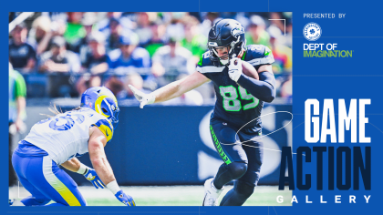 Seattle Seahawks vs. San Francisco 49ers. NFL Game. American Football  League match. Silhouette of professional player celebrate touch down.  Screen in Stock Photo - Alamy