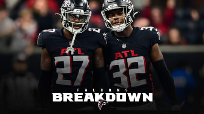 Atlanta Falcons safety Jaylinn Hawkins (32) lines up during the