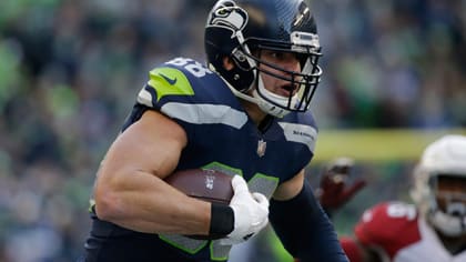 Seattle Seahawks tight end Jimmy Graham takes up his position