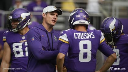 Minnesota Viking's pass receiver Bill Brown (30) holds hands out