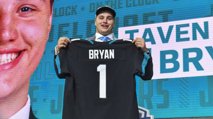 Jaguars Sign Rookie Taven Bryan