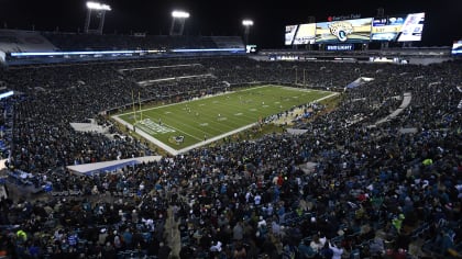 Jaguars encourage fans to arrive early for playoff game against