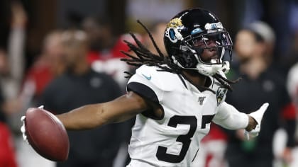 Jaguars place CJ Henderson, Luq Barcoo on Reserve/COVID-19 List