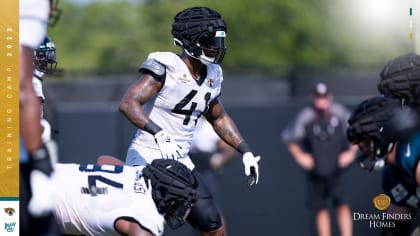 Greg Jones catches a pass during a drill at the Jacksonville Jaguars  training camp held at the Jaguars practice fields in Jacksonville, FL.  (Credit Image: © David Roseblum/Southcreek Global/ZUMApress.com Stock Photo  