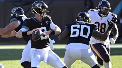 Jacksonville, FL, USA. 19th Dec, 2021. Jacksonville Jaguars running back  James Robinson (25) is introduced 1st half NFL football game between the  Houston Texans and the Jacksonville Jaguars at TIAA Bank Field