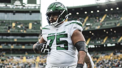 NY Jets' Alijah Vera-Tucker is becoming an elite 2-way guard