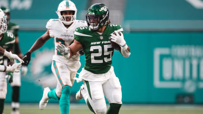 Ty Johnson of the New York Jets in action against the Tampa Bay