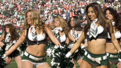 SI.com: NFL Cheerleaders (NFC) – Ultimate Cheerleaders