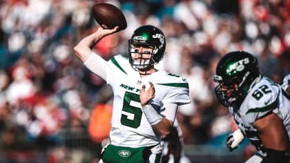 Meet Mike White: Jets backup QB breaks records, catches 2-pointer