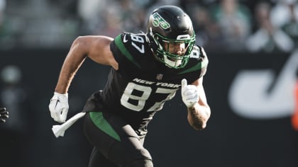Jets Two New Tight Ends Always Looking for an Edge