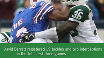 New York Giants Barrett Green tackles Philadelphia Eagles