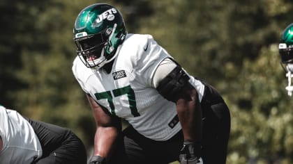 Mekhi Becton struggles at Jets camp as road to return continues