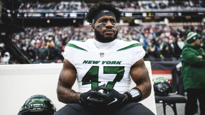 Jets' DE Bryce Huff Streaks into Regular Season - Sports Illustrated New  York Jets News, Analysis and More