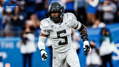 Oregon's Kayvon Thibodeaux, a possible Lions target, withdraws early from  NFL combine 