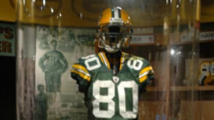 Donald Driver opening second fitness site at Hall of Fame Village