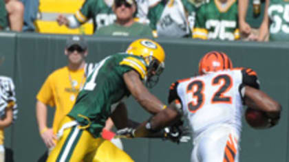 Cincinnati Bengals tight end Daniel Coats and Green Bay Packers