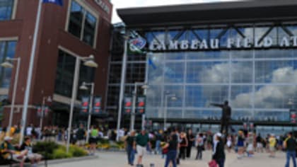 Patriots warn fans of counterfeit Jets game tickets