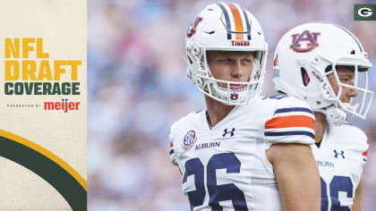 Daniel Carlson named to SEC Community Service Team - Auburn University  Athletics