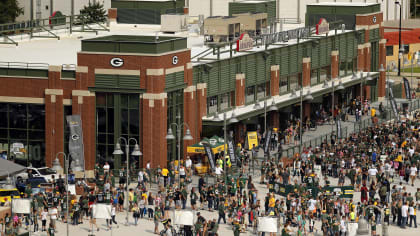 Johnsonville Tailgate Village coming to Lambeau