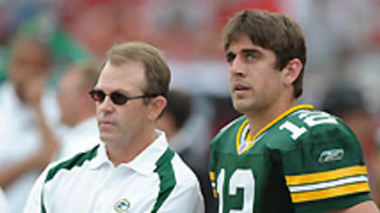 Mike McCarthy reacts to Aaron Rodgers injury: 'Feel terrible for him'