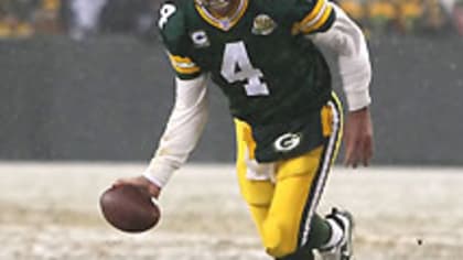 Favre gets record 271st straight start