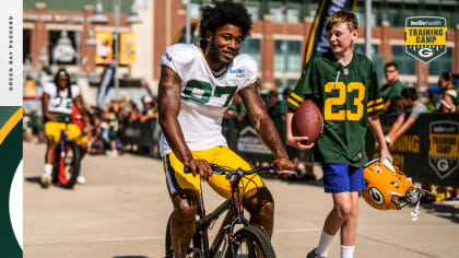 Training camp practice begins in Green Bay