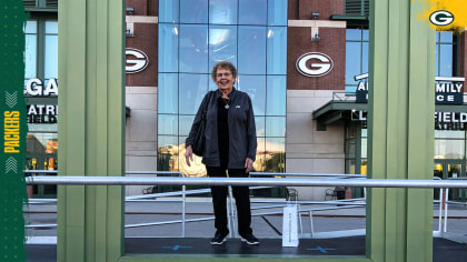 Packers CEO Mark Murphy on WNY memories, NFL playing career, running iconic  franchise